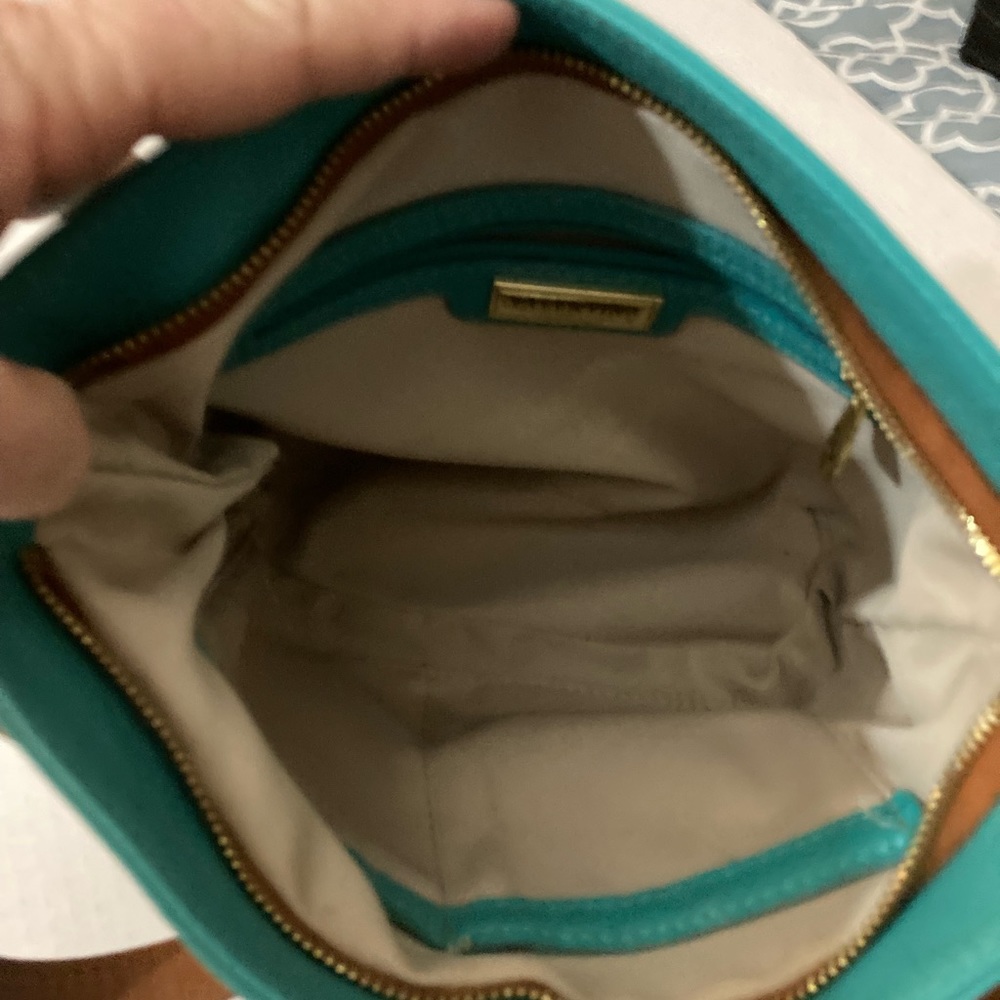 Valentina Adjustable Pebble Leather Shoulder/Crossbody Bag - Picture 14 of 16